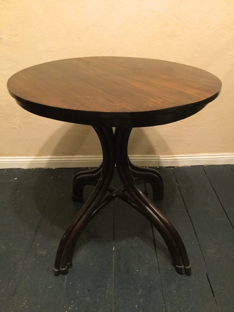 Thonet_tisch_uli